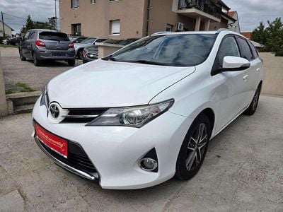 Weiß Gebraucht 2014 Toyota Auris Kombi | € 8.200 (Fairer Preis)