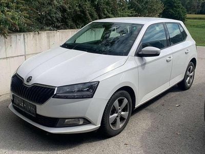 Gebraucht Skoda Fabia Ambition 95 PS (69 kW) 2019 Weiß Limousine