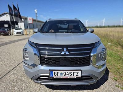 Grau Gebraucht 2025 Mitsubishi Outlander SUV | € 59.850 (Teuer)