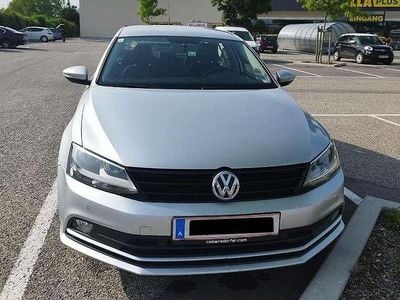 Gebraucht VW Jetta Trendline 110 PS (80 kW) 2016 Silber Limousine
