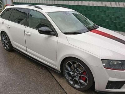Gebraucht 2015 Skoda Octavia RS Kombi | € 17.200 (Fairer Preis)