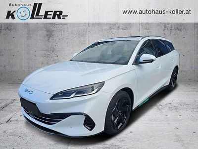 Weiß Gebraucht 2025 BYD Seal Comfort Limousine | € 33.990