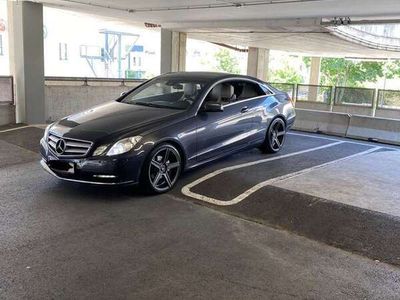 Mercedes E220