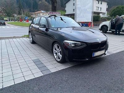 Gebraucht BMW 116 136 PS (100 kW) 2013 Schwarz Kleinwagen