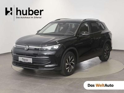 Schwarz metallic Neu 2025 VW Tiguan SUV | € 41.990 (Superpreis)