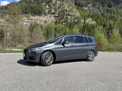 Gebraucht BMW 220 Sport Line 190 PS (139 kW) 2015 Grau Kombi