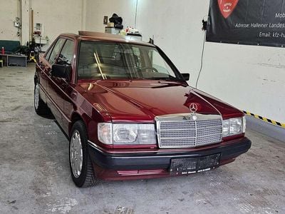 Rot Gebraucht 1993 Mercedes 190 Limousine | € 7.499