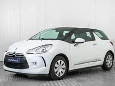 Weiß Gebraucht 2014 Citroën DS3 Limousine | € 6.900