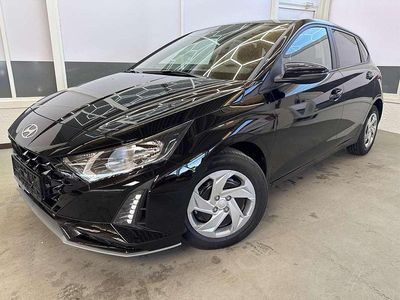 Neu Hyundai i20 Comfort 99 PS (72 kW) 2025 Blau Kleinwagen
