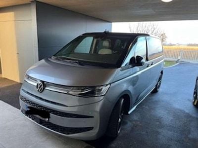 Gebraucht VW Multivan Edition 150 PS (110 kW) 2023 Silber Van