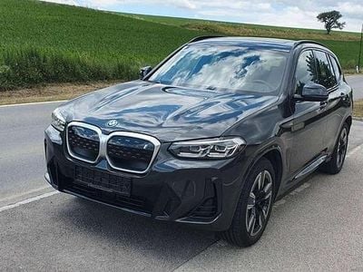 Gebraucht BMW iX3 M Sport 210 kW (286 PS) 2023 Grau SUV
