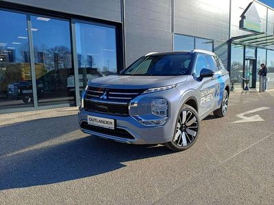 gebraucht Mitsubishi Outlander P-HEV 2,4 4WD Diamond 2-tone Leder Schwarz AT