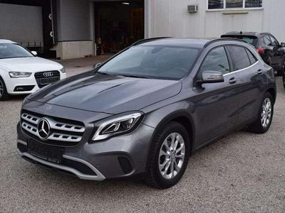 Grau Gebraucht 2017 Mercedes GLA200 SUV | € 18.990 (Guter Preis)