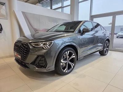 Mittelgrau metallicperleffekt Neu 2025 Audi Q3 Sportback Admired SUV | € 55.780 (Teuer)