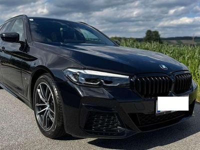 Schwarz Gebraucht 2022 BMW 520 M Sport Kombi | € 45.000 (Etwas zu teuer)