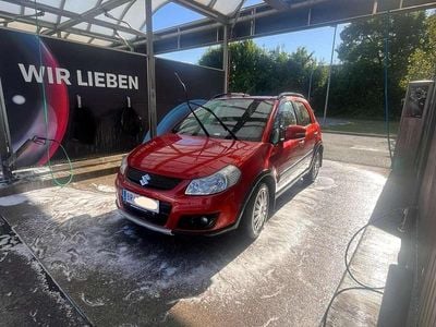 Orange Gebraucht 2011 Suzuki SX4 GLX SUV | € 4.700 (Superpreis)
