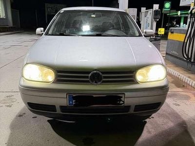 Gebraucht VW Golf 90 PS (66 kW) 2002 Limousine