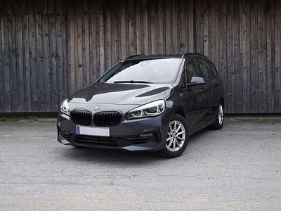 Gebraucht BMW 216 Sport Line 109 PS (80 kW) 2019 Grau Kombi