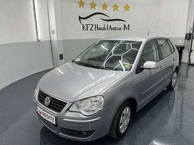 Grau Gebraucht 2007 VW Polo Family Limousine | € 6.490