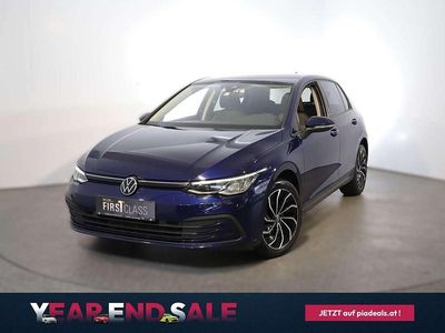 Gebraucht VW Golf VIII Life 110 PS (80 kW) 2022 Mittelblau  metallic Limousine