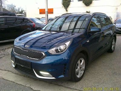 gebraucht Kia Niro 16 GDI Hybrid Silber DCT