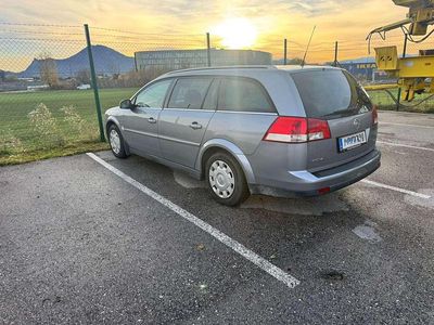 Grau Gebraucht 2007 Opel Vectra Edition Kombi | € 1.500