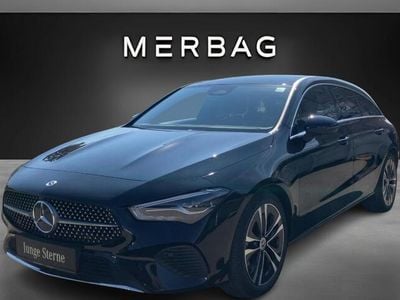 Nachtschwarz Gebraucht 2024 Mercedes CLA180 Shooting Brake Progressive Kombi | € 36.990