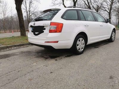 gebraucht Skoda Octavia OctaviaCombi 1,6 Active TDI Green tec Active