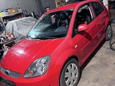 Gebraucht 2005 Ford Fiesta ST Kleinwagen | € 3.200