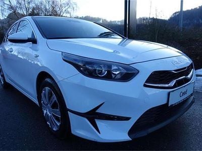 Weiß Gebraucht 2024 Kia Ceed Silver Kleinwagen | € 18.990 (Fairer Preis)