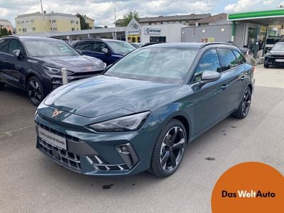 Neu Cupra Leon 150 PS (110 kW) 2025 Dunkelblau  normal Kombi