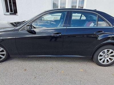 Gebraucht Mercedes E200 Avantgarde 136 PS (100 kW) 2012 Schwarz Limousine