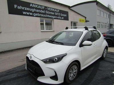 Weiß Gebraucht 2022 Toyota Yaris Active Limousine | € 15.500 (Etwas zu teuer)