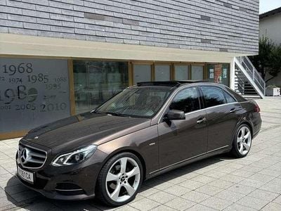Gebraucht 2015 Mercedes E220 Avantgarde Limousine | € 23.499 (Etwas zu teuer)