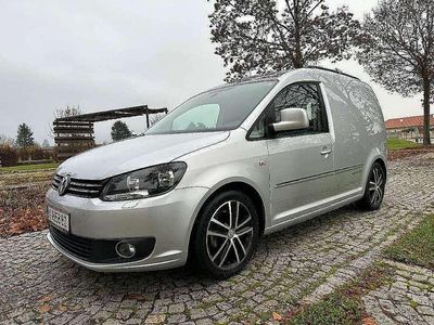 Silber Gebraucht 2015 VW Caddy Edition Van / Kleinbus | € 10.990 (Etwas zu teuer)