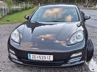 Grau Gebraucht 2010 Porsche Panamera 4 Limousine | € 27.300