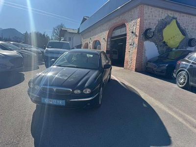Grün Gebraucht 2005 Jaguar X-type Executive Limousine | € 1.900