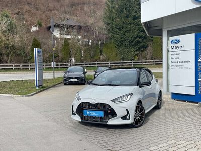 gebraucht Toyota Yaris 1,5 VVT-i Hybrid GR Sport *NEU*