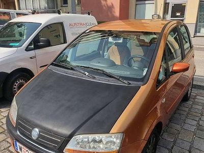 Orange Gebraucht 2004 Fiat Idea Dynamic Van / Kleinbus | € 1.850