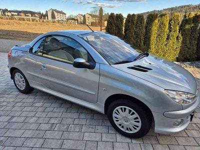 Gebraucht Peugeot 206 CC Platinum 136 PS (100 kW) 2005 Grau Cabrio