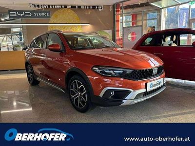 Orange Gebraucht 2022 Fiat Tipo Cross Van | € 25.990 (Etwas zu teuer)