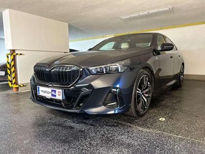Gebraucht 2024 BMW 550e Comfort Edition Limousine | € 75.100 (Fairer Preis)