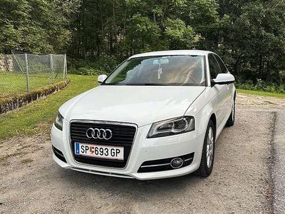 Gebraucht Audi A3 105 PS (77 kW) 2012 Limousine
