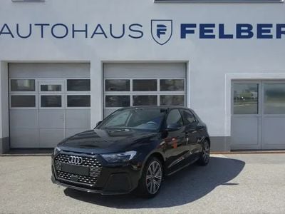 Schwarz metallic Gebraucht 2024 Audi A1 Sportback Ambiente Kleinwagen | € 27.950 (Teuer)