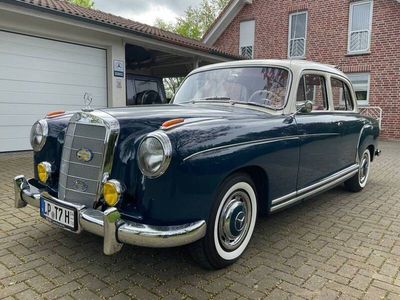 Blau Gebraucht 1957 Mercedes 220 Limousine | € 79.000