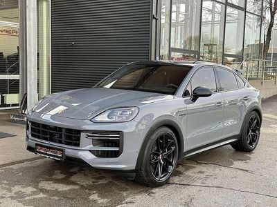 Arktikgrau Gebraucht 2024 Porsche Cayenne Turbo E-Hybrid SUV | € 184.990