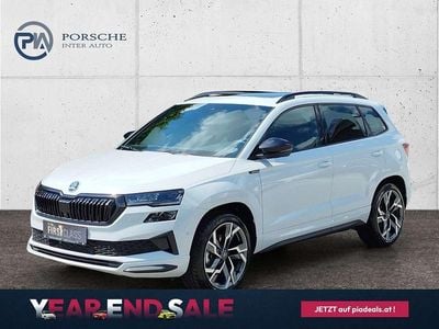 Weiss metallic Gebraucht 2025 Skoda Karoq SportLine SUV | € 47.480 (Teuer)