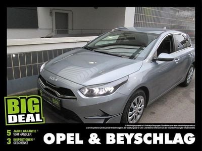 Gebraucht Kia Ceed Gold 101 PS (74 kW) 2024 Lunarsilber met Kleinwagen
