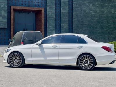 Gebraucht 2016 Mercedes C220 Avantgarde Limousine | € 21.800 (Fairer Preis)