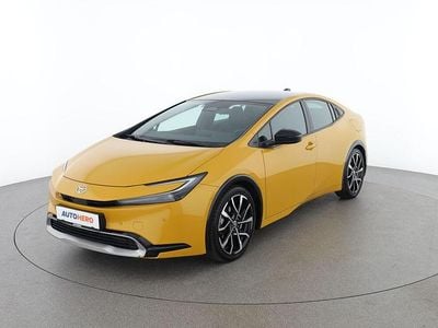 Gelb Gebraucht 2024 Toyota Prius Executive Limousine | € 33.790